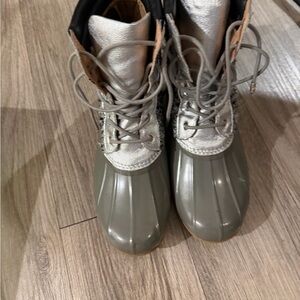 Sam Edelman Gray and Silver Winter Boots